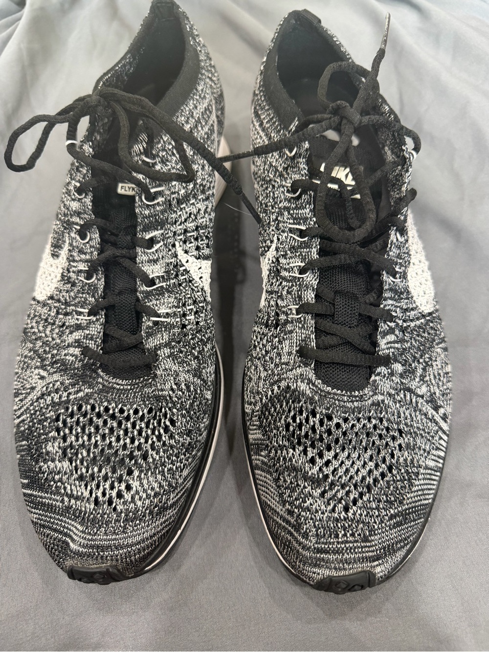 Nike Flyknit Men’s Sneakers - Black & White